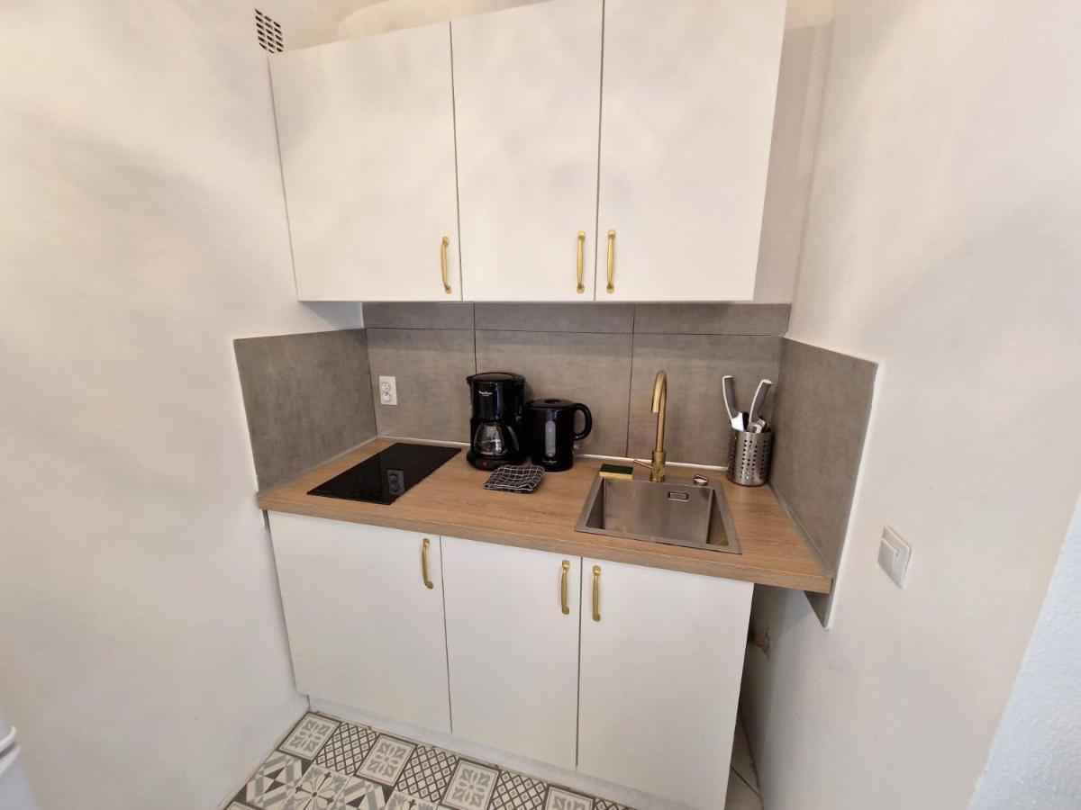 GregBnb-com - T2 Design 30m² - Ouest Toulon Extérieur photo
