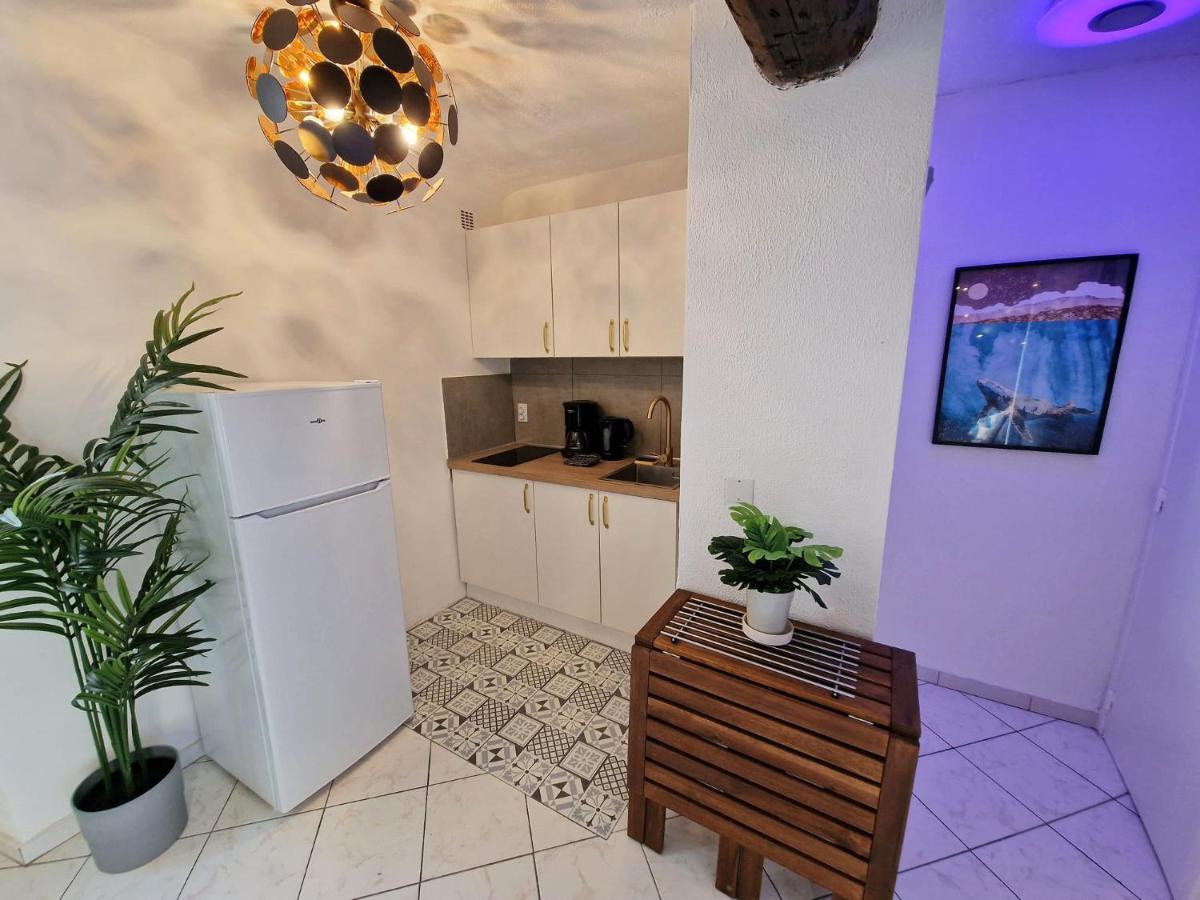 GregBnb-com - T2 Design 30m² - Ouest Toulon Extérieur photo
